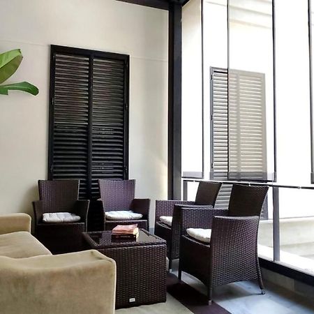 Selecta Elegante Apartamento Con Patio En Centro Historico Sewilla Zewnętrze zdjęcie