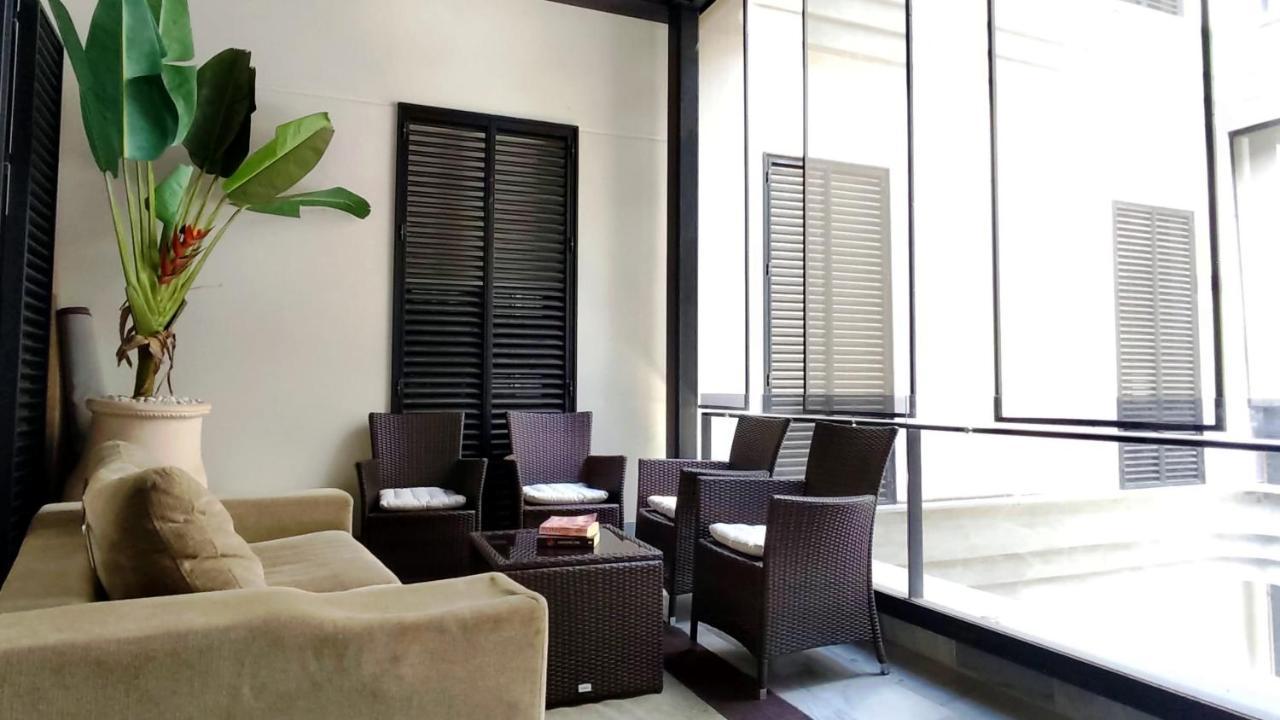 Selecta Elegante Apartamento Con Patio En Centro Historico Sewilla Zewnętrze zdjęcie